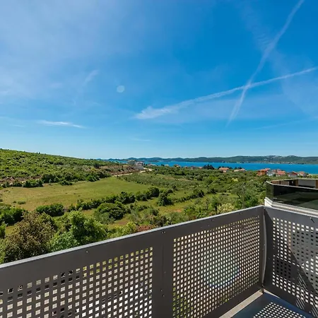 Bona Fide * Sveti Petar (Zadar)