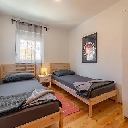 Bona Fide * Sveti Petar (Zadar)