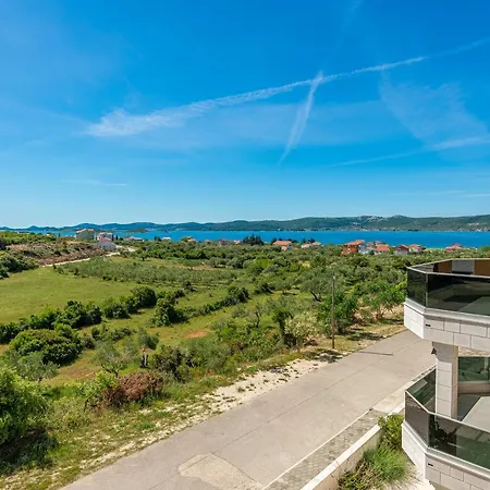 Bona Fide * Sveti Petar (Zadar)